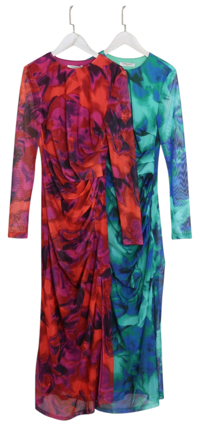 Body con print dress in reds and blues
